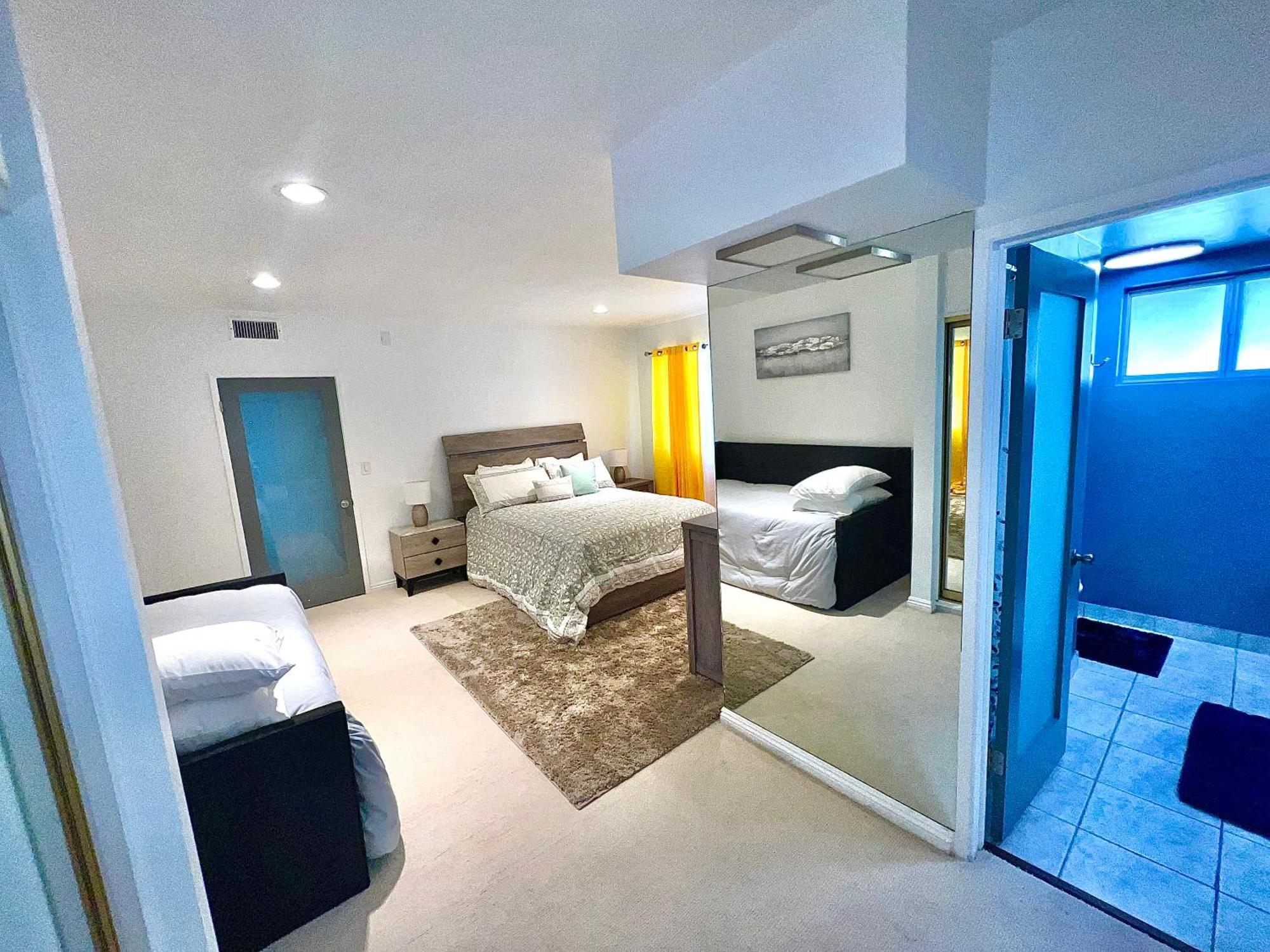 Amazing Large 2 Bedroom West Hollywood Apartment Лос-Анджелес Экстерьер фото