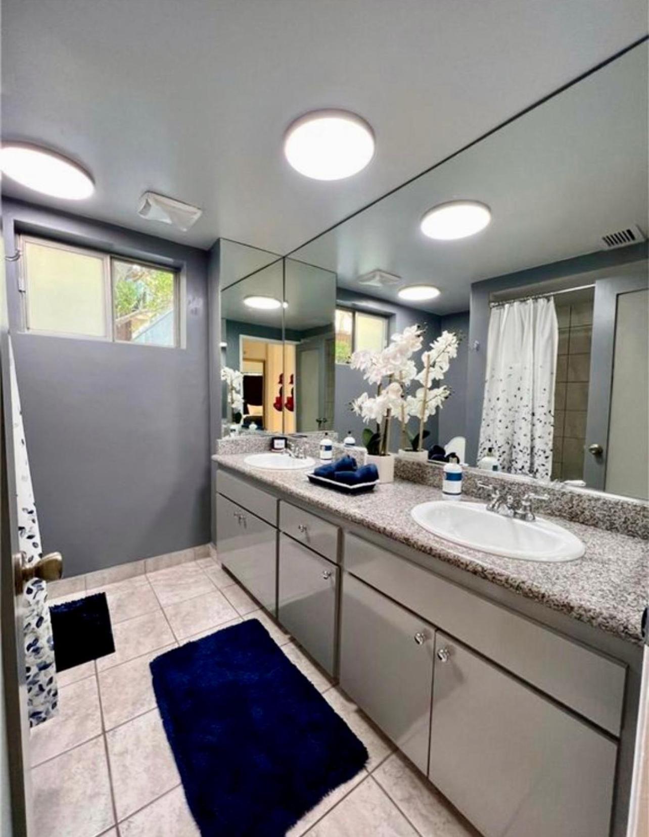 Amazing Large 2 Bedroom West Hollywood Apartment Лос-Анджелес Экстерьер фото